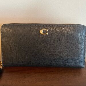 EUC Coach accordion zip wallet